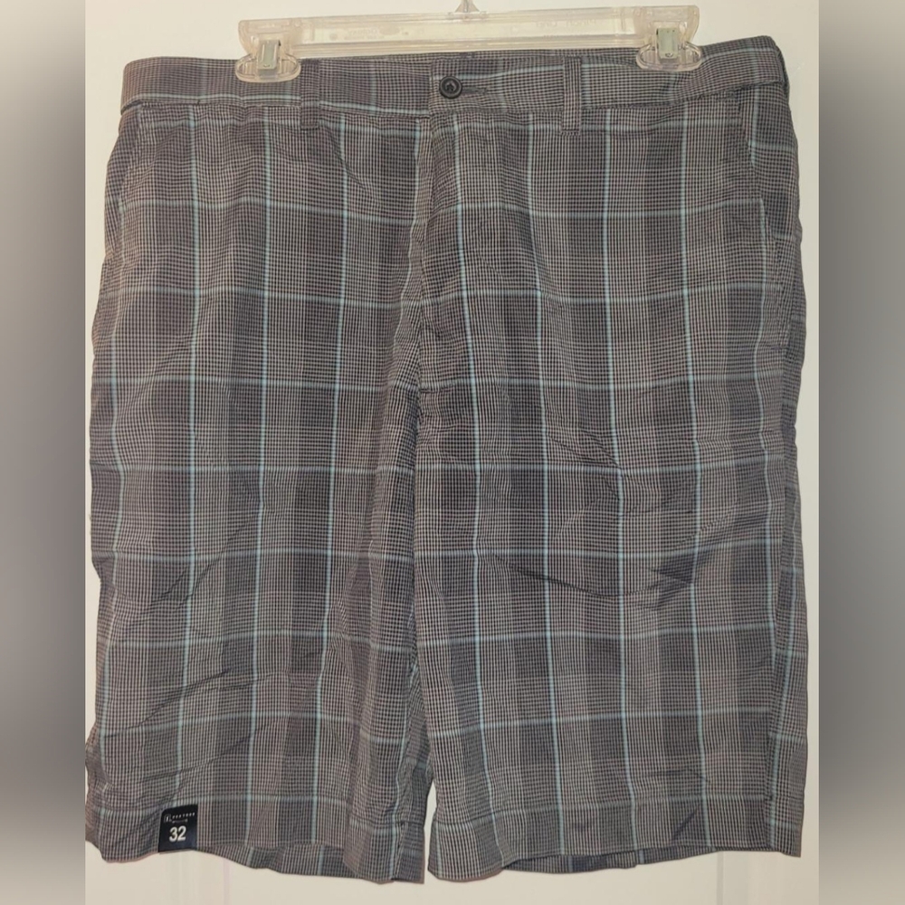 PGA Tour Golf Shorts Men's Size 32 NWT